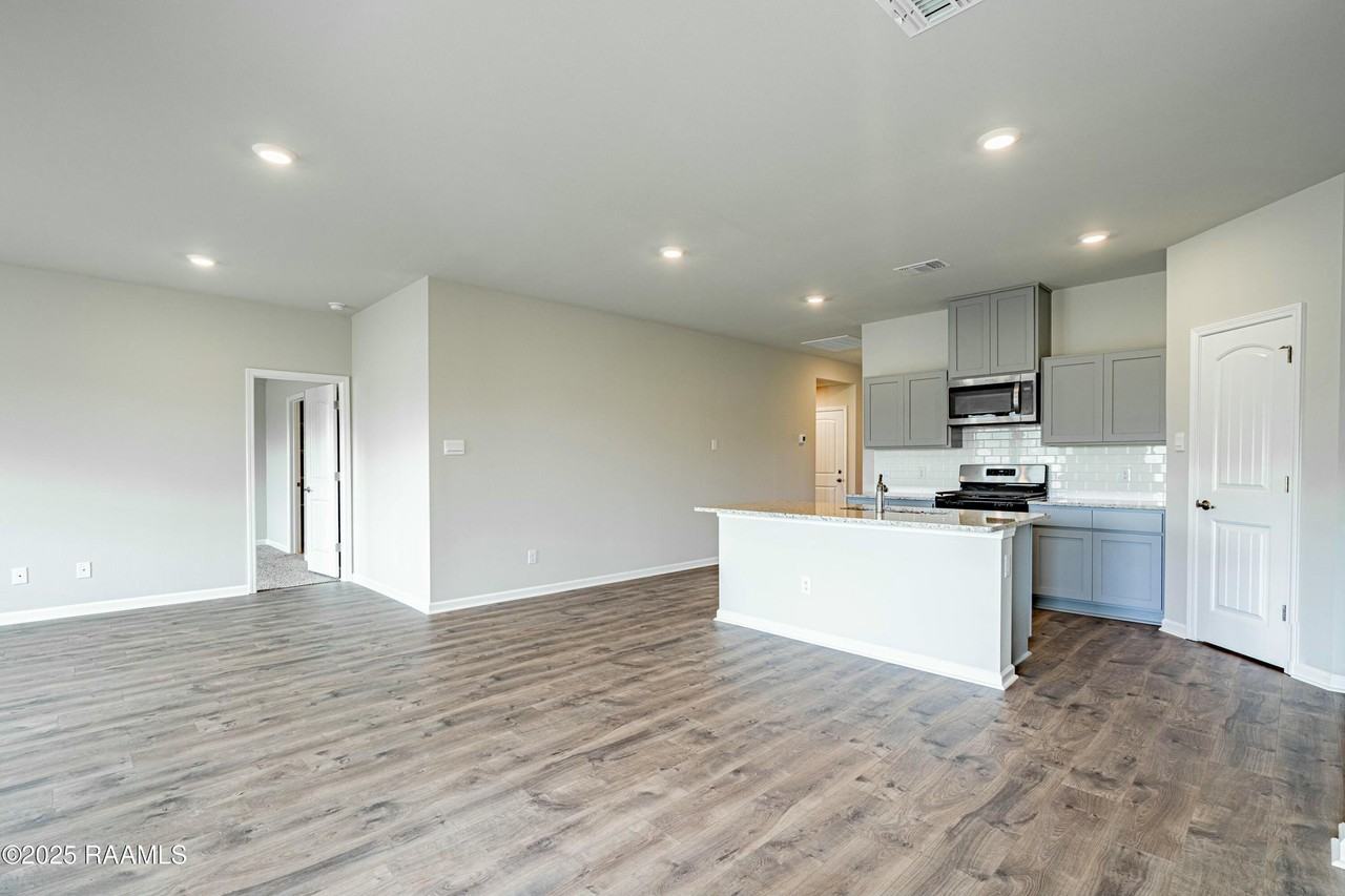 521 Schooner Bay Dr - Photo 4 of 34