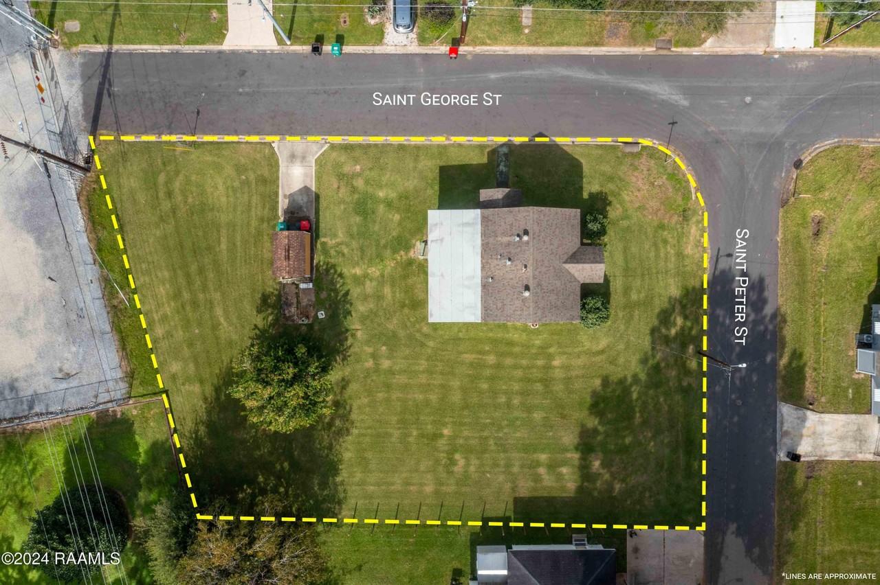 220 Saint Peter St - Photo 5 of 8