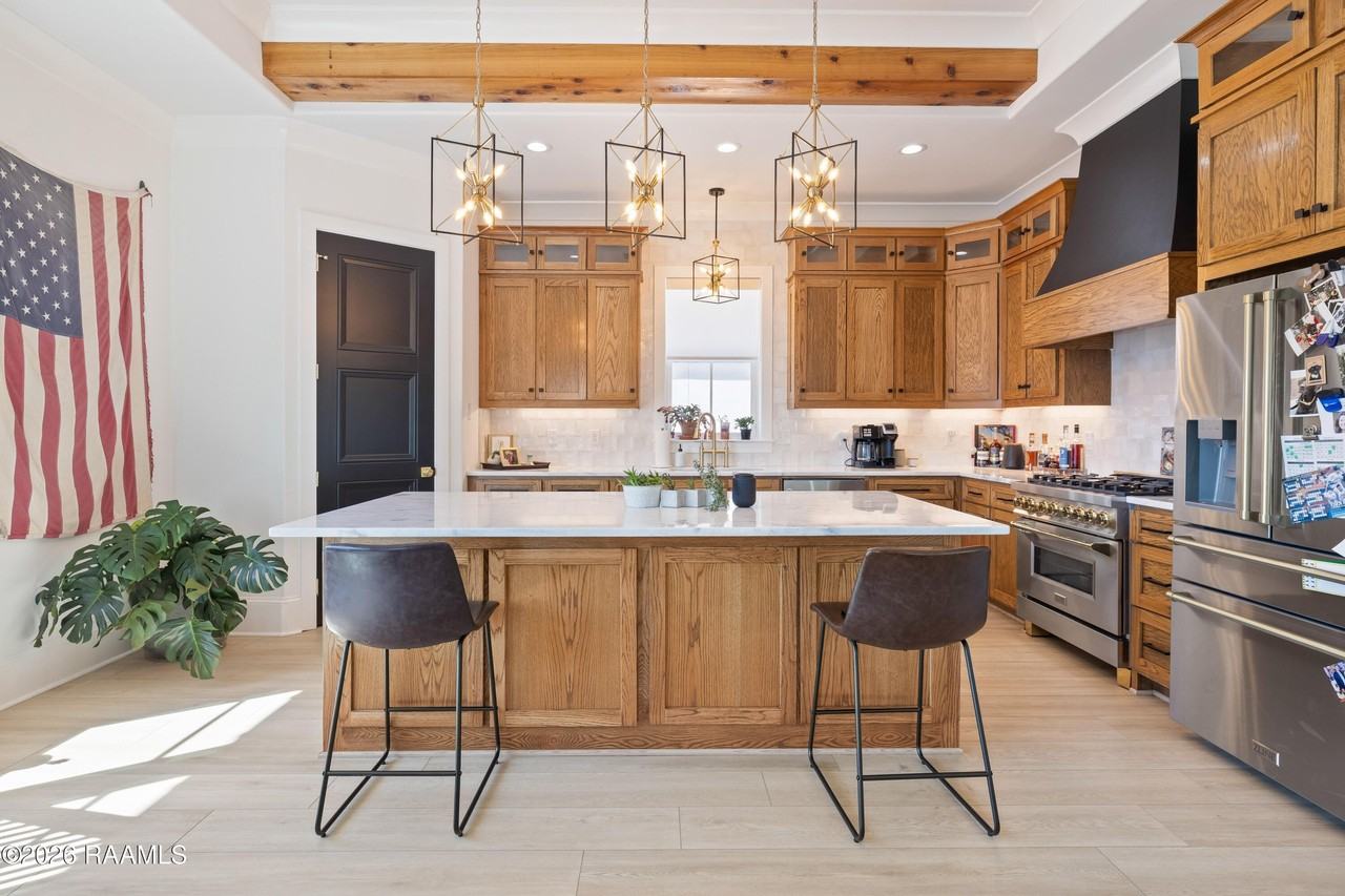 1013 Camellia Blvd Unit A - Photo 5 of 17