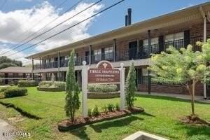 112 Hillside Dr Apt 51 - Photo 3 of 16