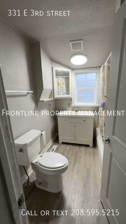 331 Ne 3rd St - Photo 6 of 18