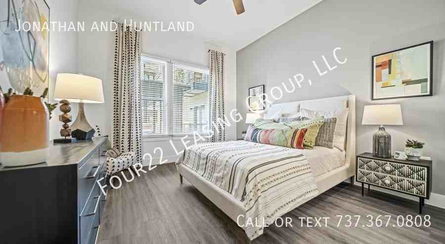 Highland Mall & Huntland #294871 - Photo 4 of 14