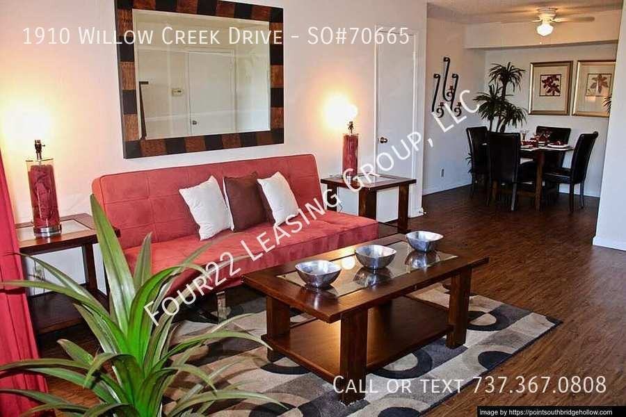 1910 Willow Creek Dr - Photo 3 of 11