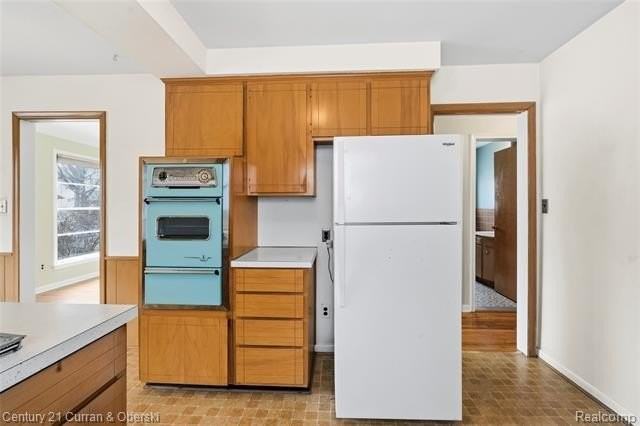 4956 Middlesex St - Photo 7 of 28