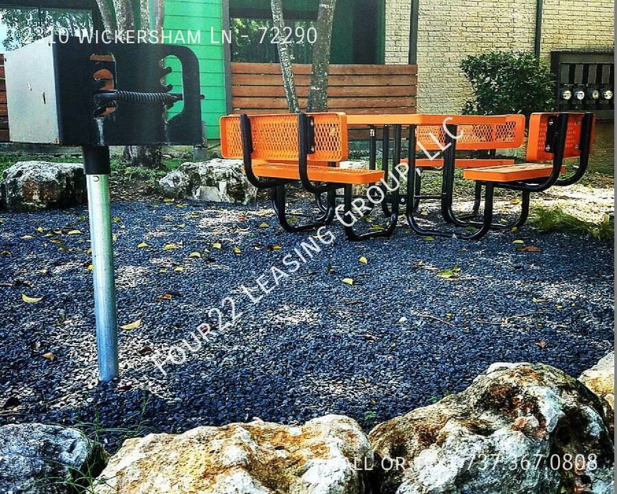 2310 Wickersham Ln #72290 - Photo 4 of 29