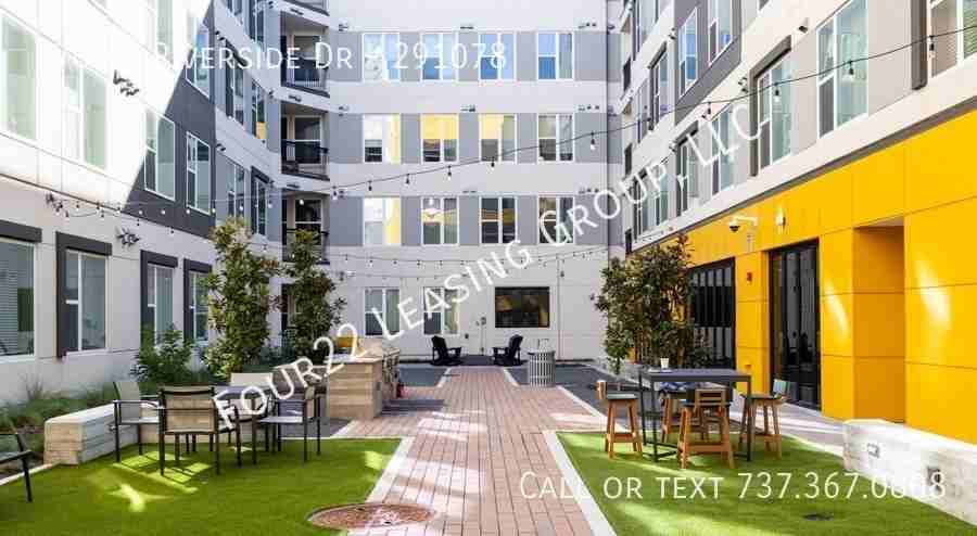 5700 E Riverside Dr #291078 - Photo 2 of 30