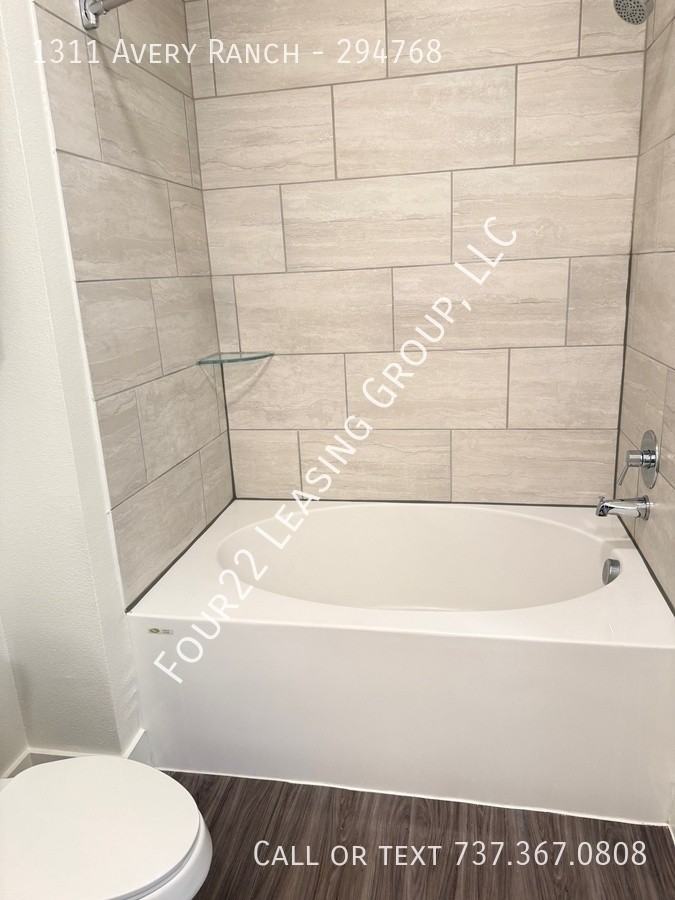 AVERY & #294768 - Photo 5 of 7