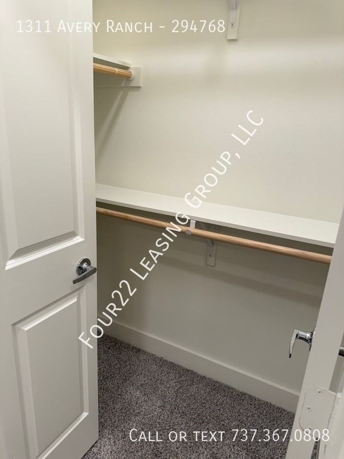 AVERY & #294768 - Photo 6 of 7