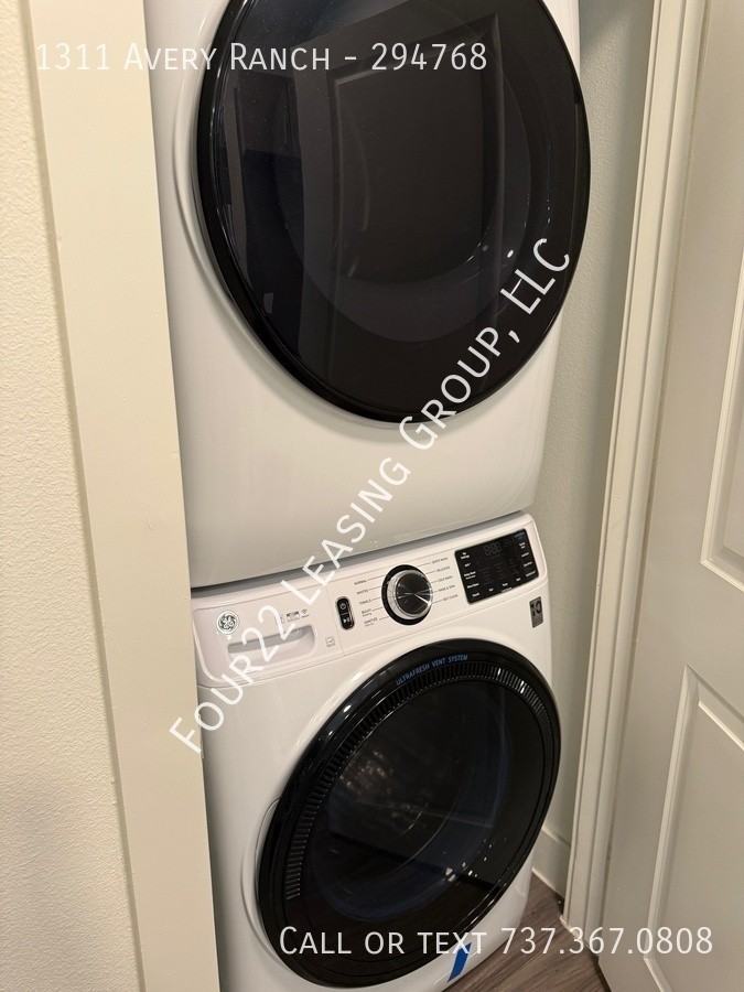 AVERY & #294768 - Photo 7 of 7