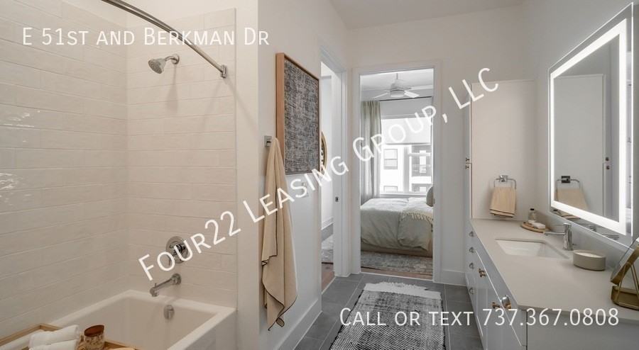 51st & Berkman Dr #370 - Photo 7 of 9