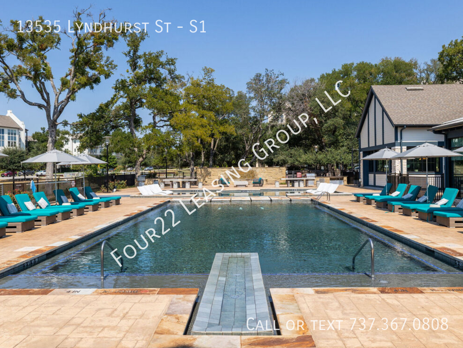 13535 Lyndhurst St #S1 - Photo 2 of 14