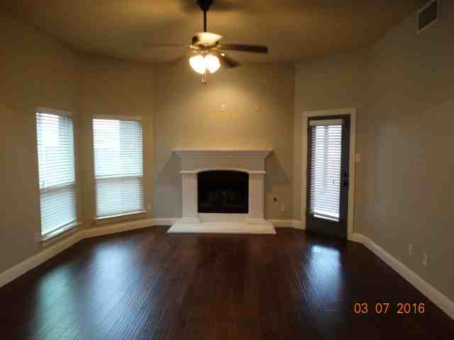 924 Eagle Creek Trail - Photo 3 of 22