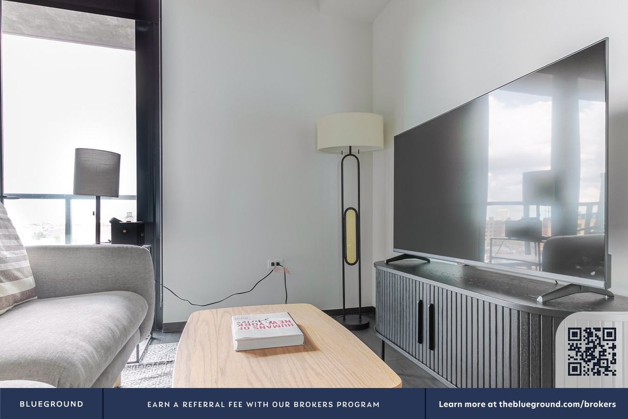 1454 W Randolph St #1305 - Photo 5 of 50