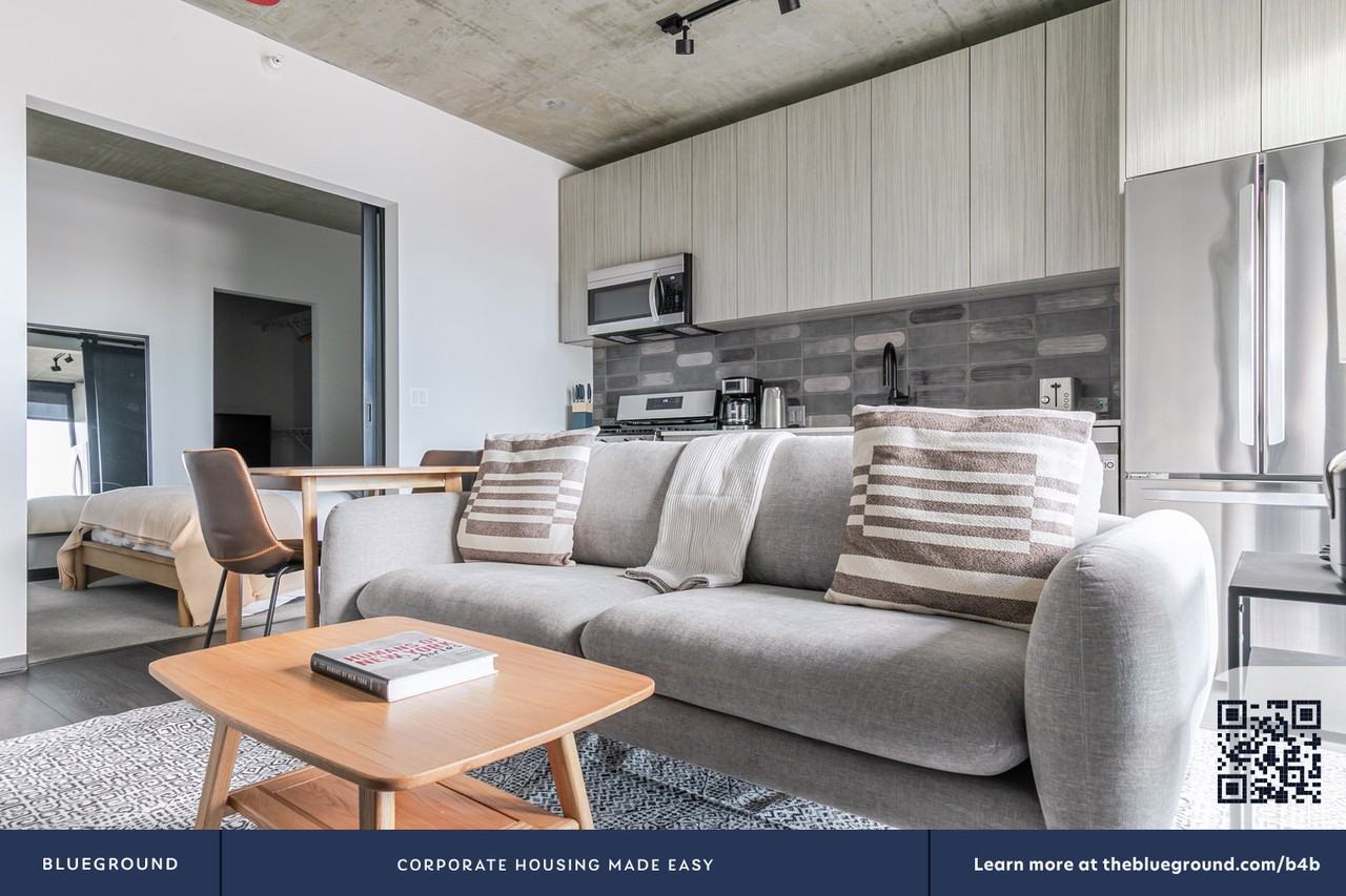 1454 W Randolph St #1305 - Photo 6 of 50