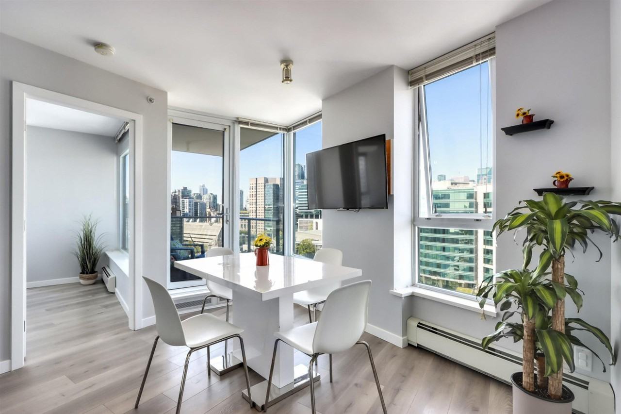 188 Keefer Pl #1271292P - Photo 6 of 23