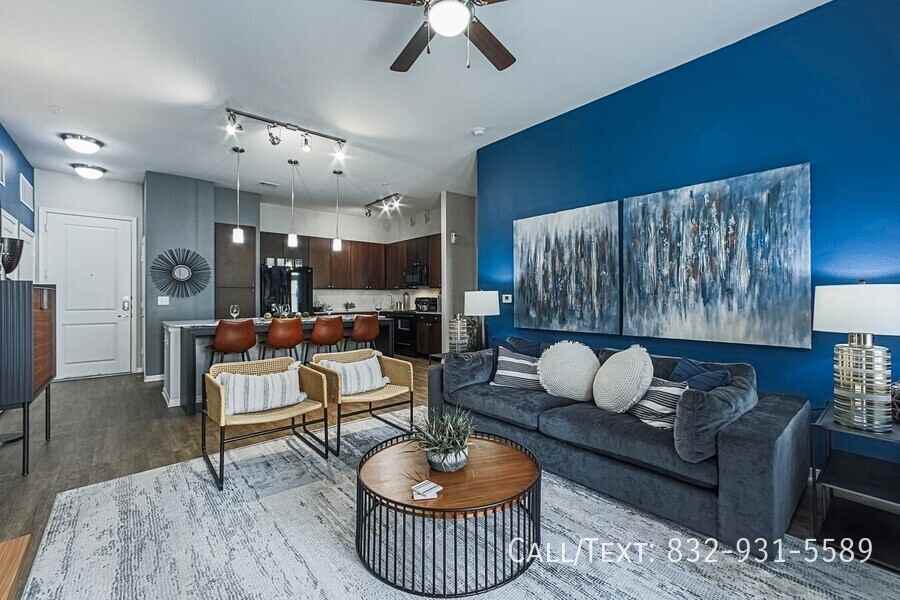 2989 Westridge St #AS1 - Photo 4 of 10