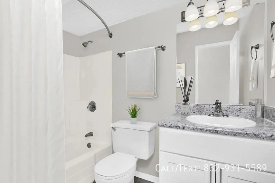 345 Bass St #CH1 - Photo 6 of 11