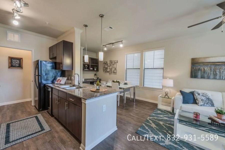 738 Durham Dr #HW11 - Photo 3 of 12