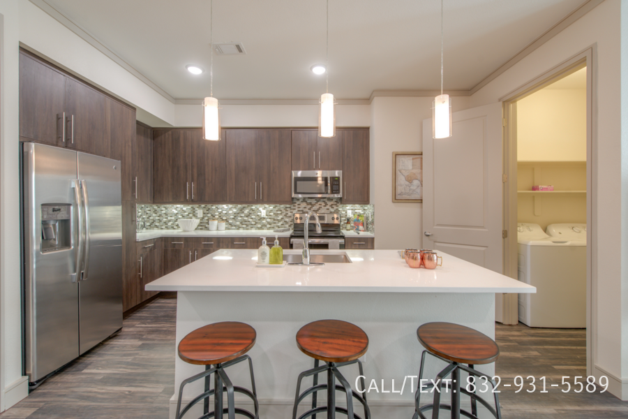 2301 Chenevert St #THD1