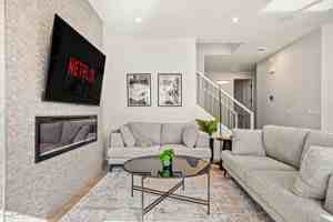 featured image of 53 Edith Cres Nw