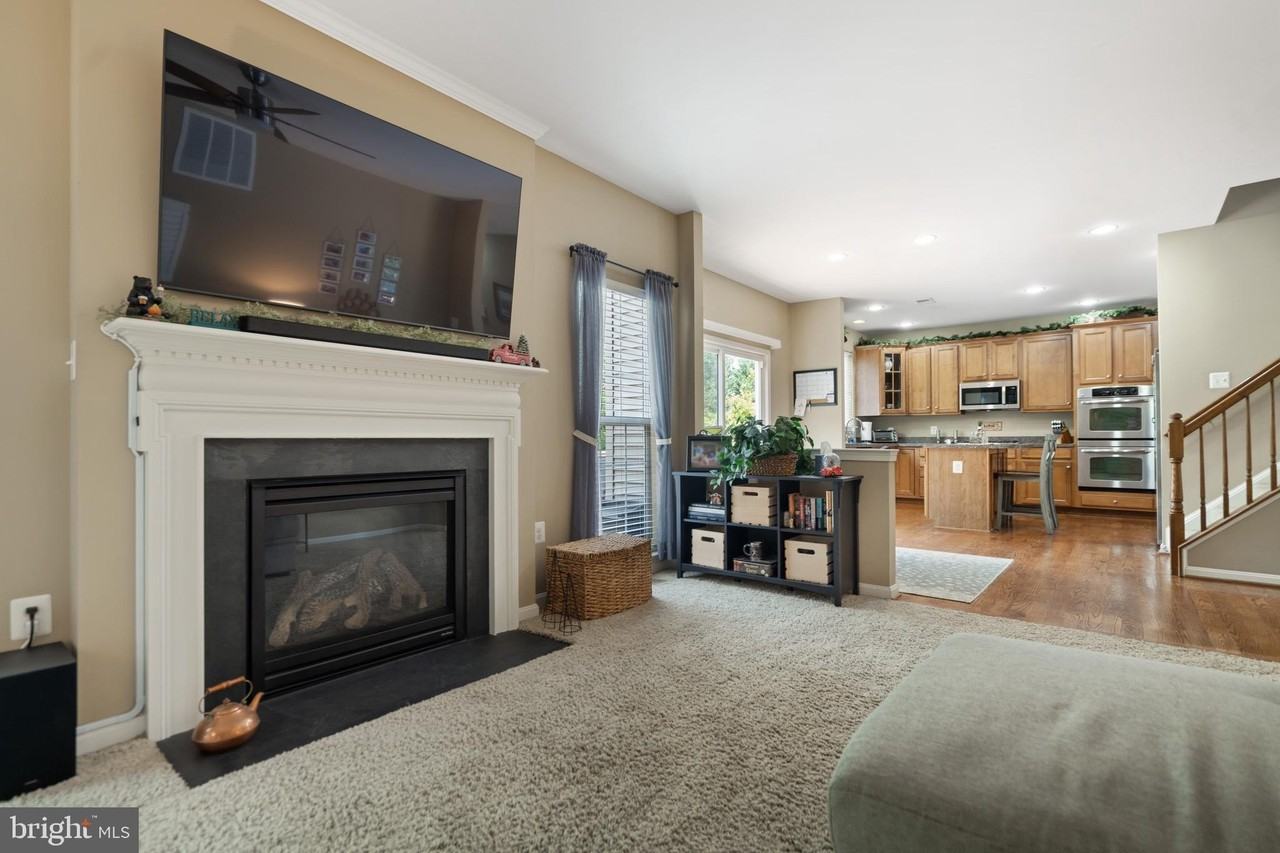 2013 Taylor Grace Ct - Photo 4 of 50