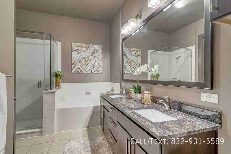 1000 Oakdale St #5HP1 - Photo 7 of 12