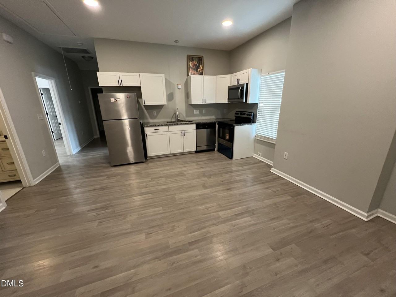 110 N Sellers St - Photo 3 of 13