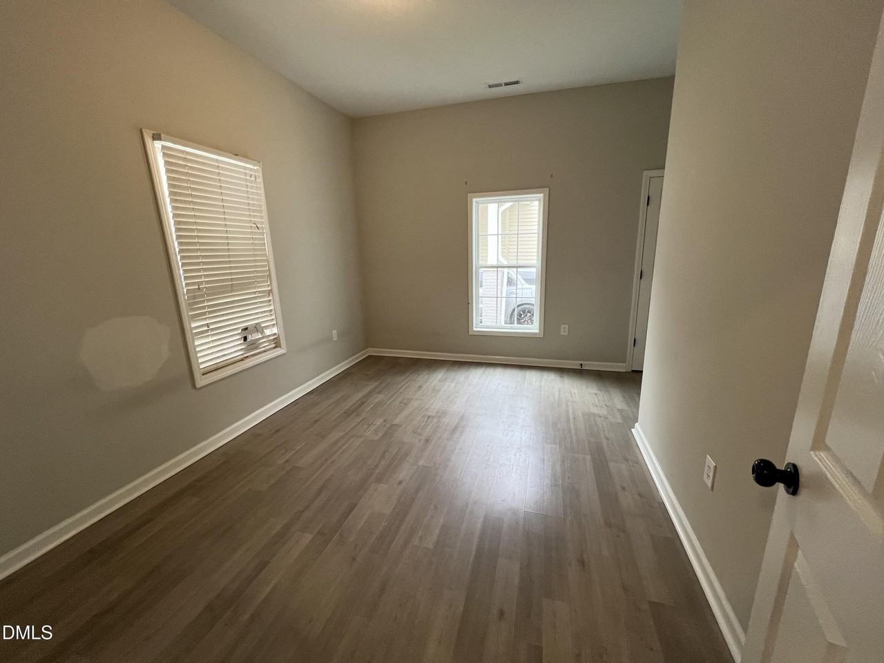 110 N Sellers St - Photo 5 of 13