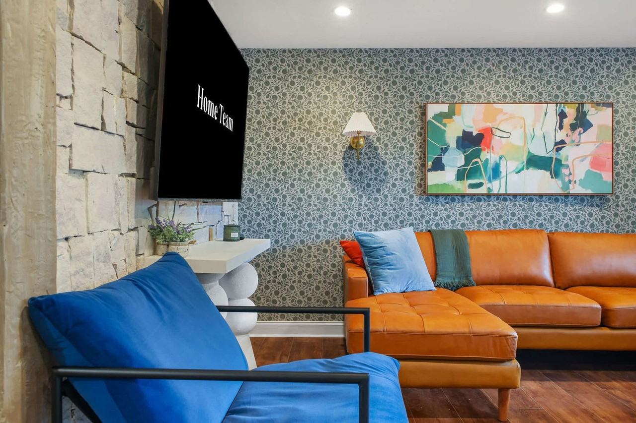 8922 Hetherington Dr #1346353P - Photo 3 of 50