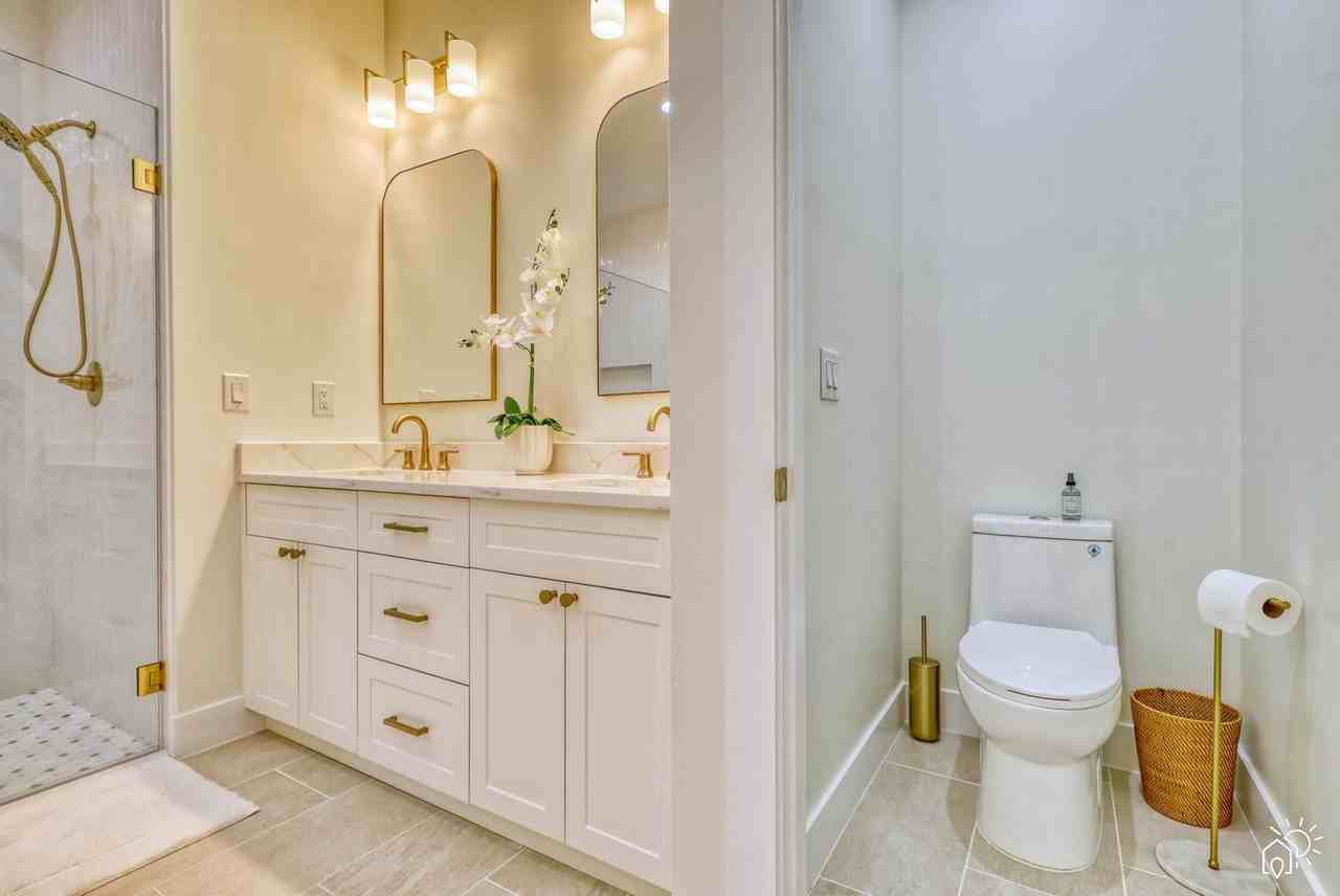 2215 Amnesty Dr #1346492P - Photo 3 of 50