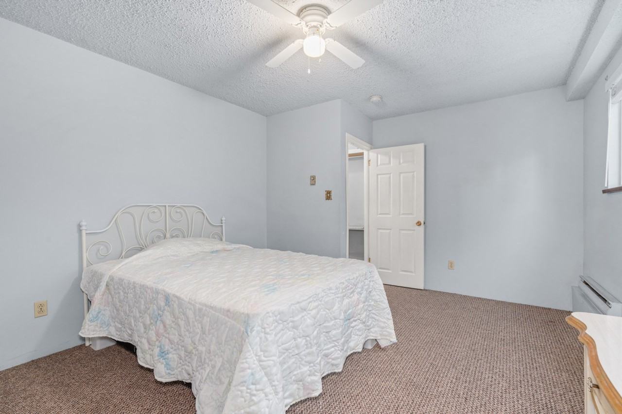 4820 200 St #1375276P - Photo 4 of 21