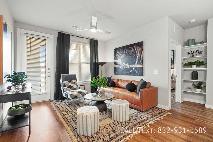 3330 Tamarron Trce - Photo 3 of 14