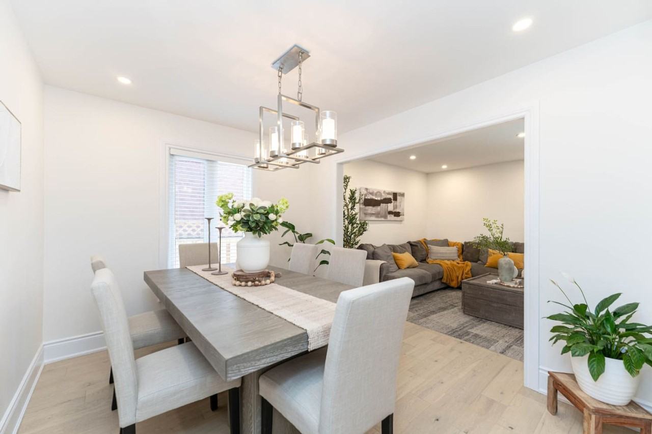 54 Glenmanor Dr #1388899P - Photo 4 of 47