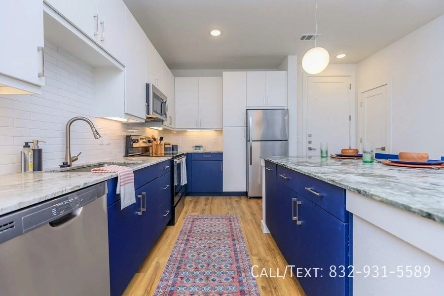 2713 W T C Jester Blvd #TD1 - Photo 3 of 14