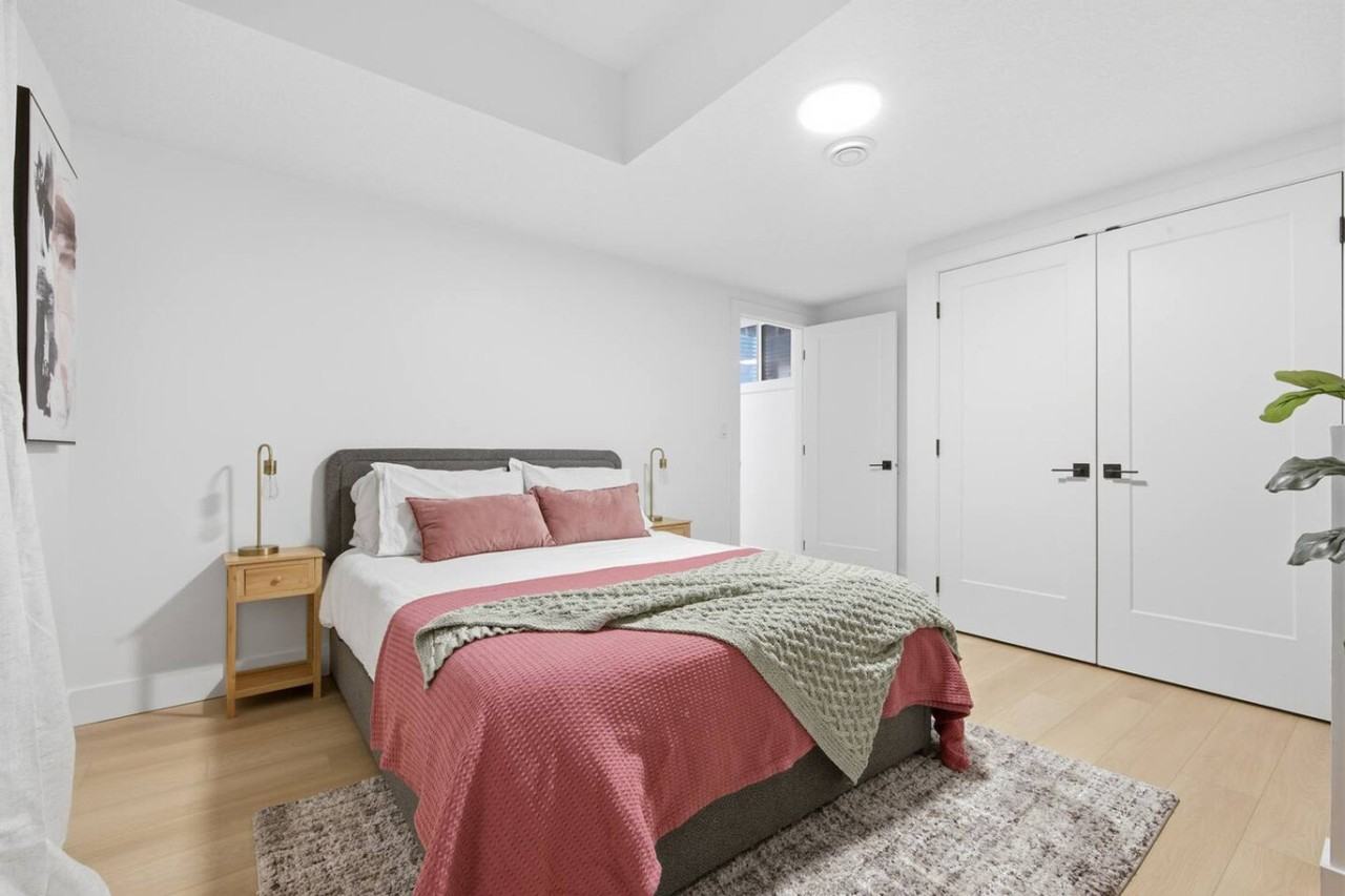 11230 127 St Nw #1391345P - Photo 2 of 28