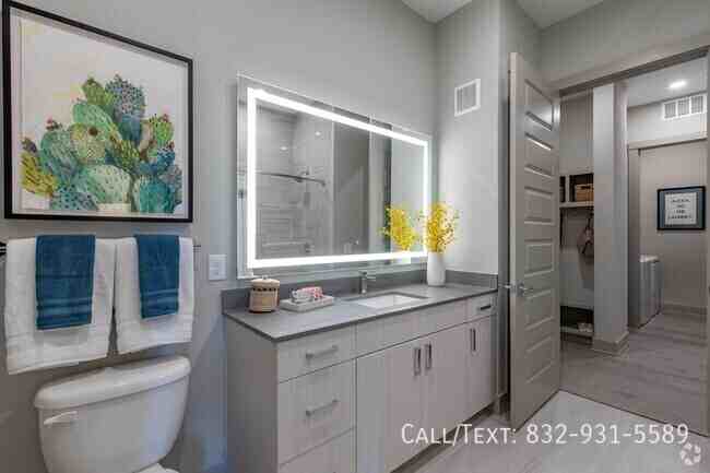 698 W 24th St #DH1 - Photo 6 of 14