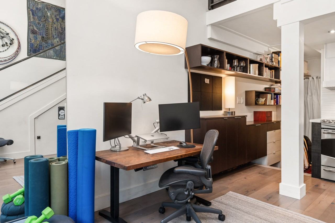 272 East 4th Ave #1403567P - Photo 5 of 26