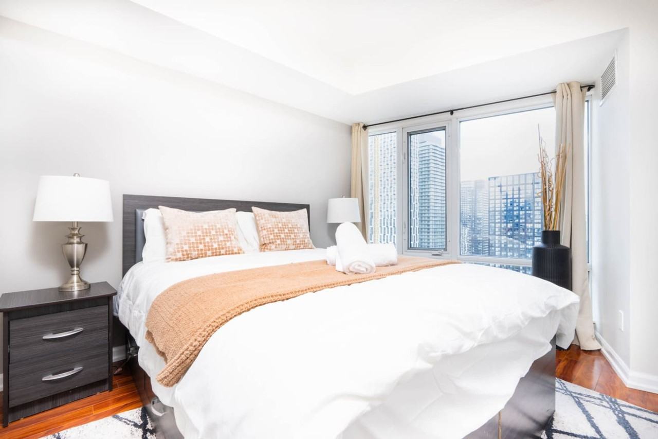 210 Victoria St #1403785P - Photo 4 of 15