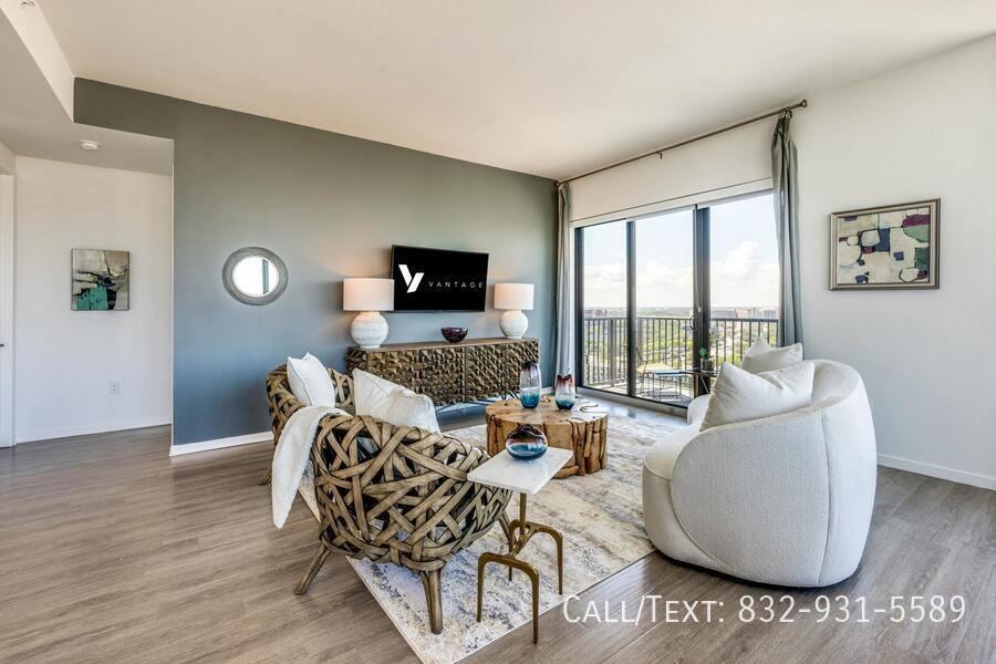 1901 Lauderdale St #VM1 - Photo 6 of 10