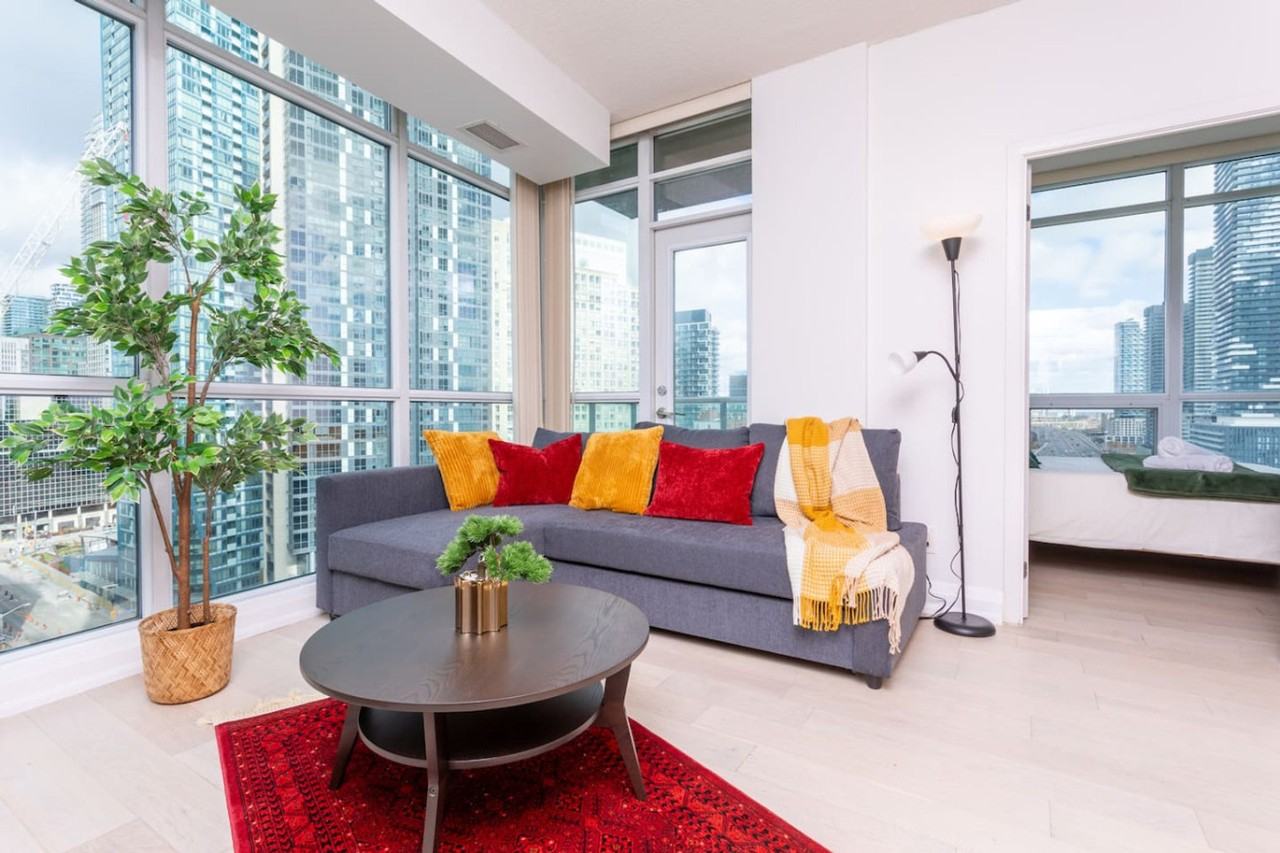 18 Yonge St #1403779P - Photo 6 of 17