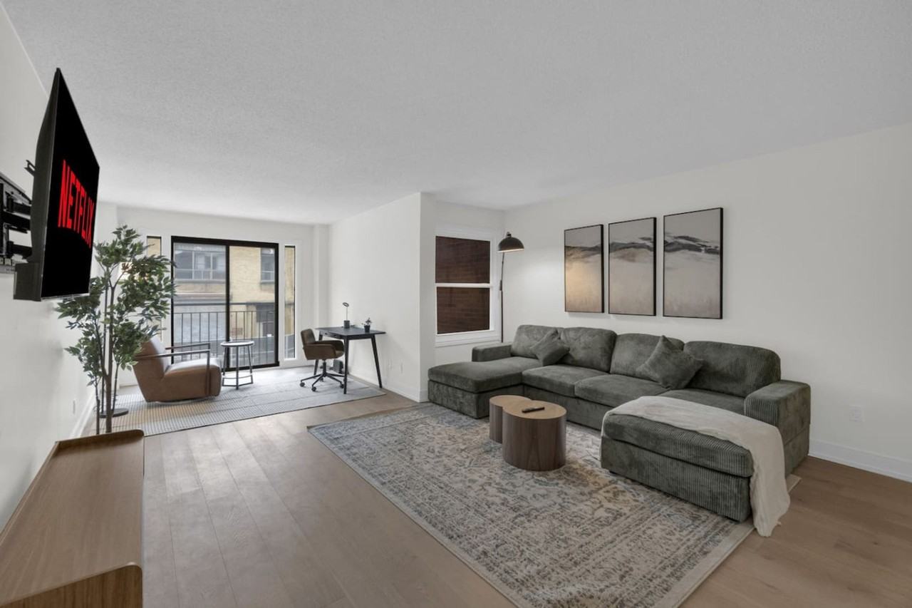 626 Adelaide St W #1403776P - Photo 2 of 38