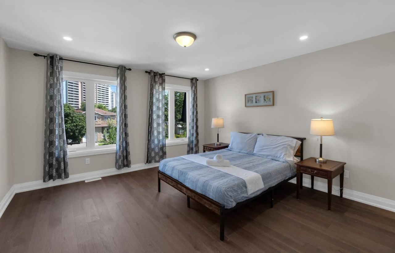 688 Midland Ave #1403767P - Photo 5 of 30