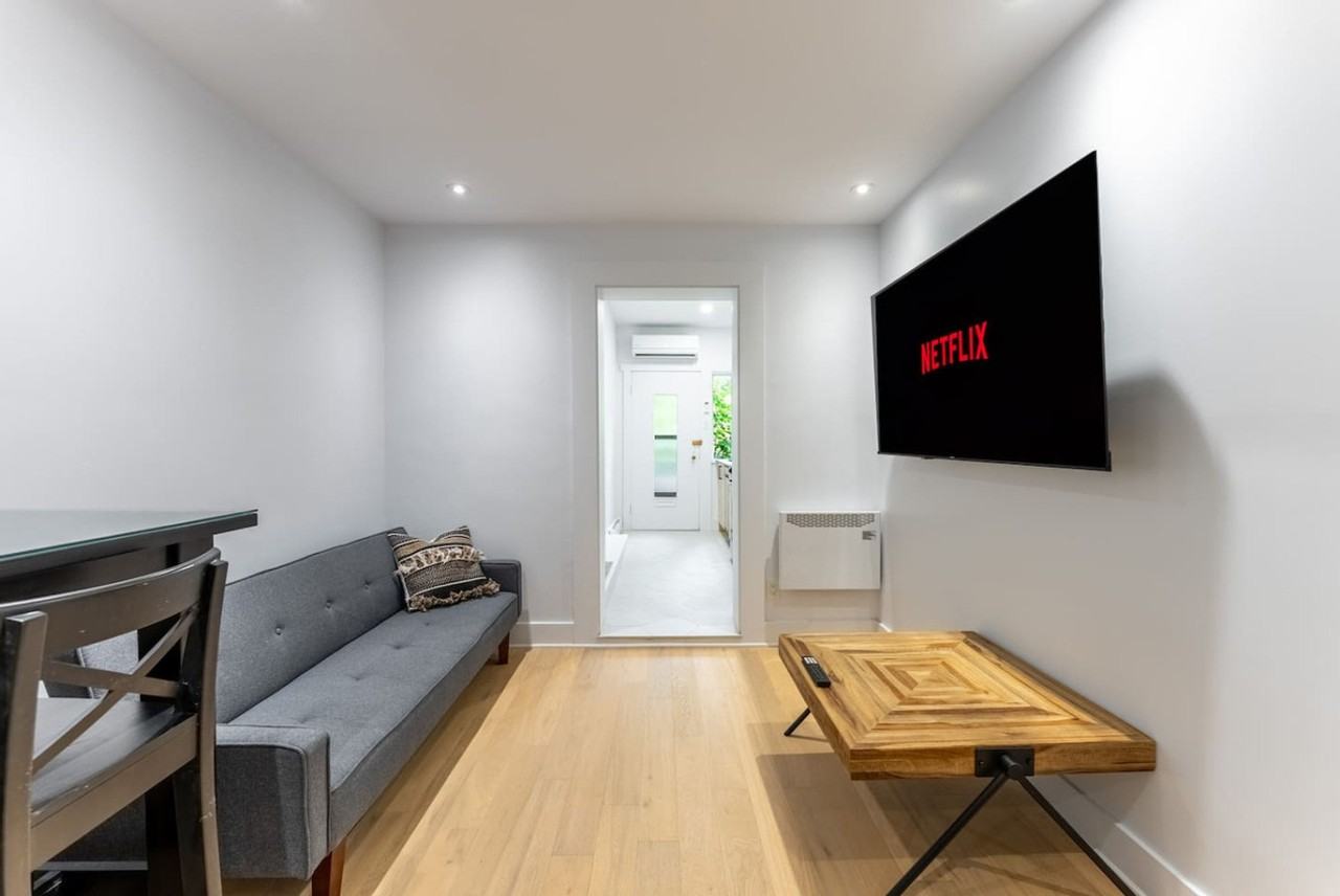 8821 Rue Lajeunesse #1422099P - Photo 5 of 50