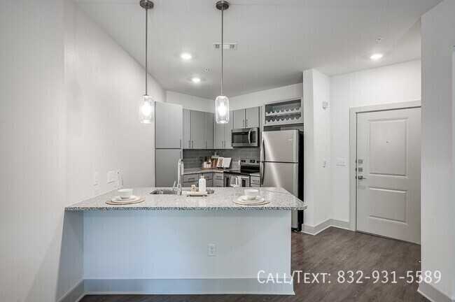 20625 Lakemont Bend Ln #CDW1 - Photo 3 of 13