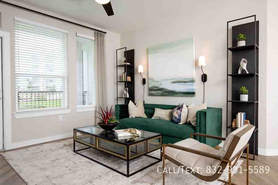 16005 Woodland Hills Dr #E1 - Photo 6 of 13