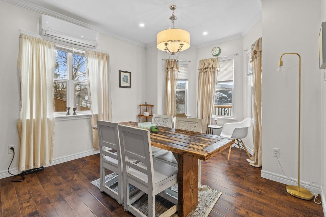 22 A Battery Road - Photo 3 of 83