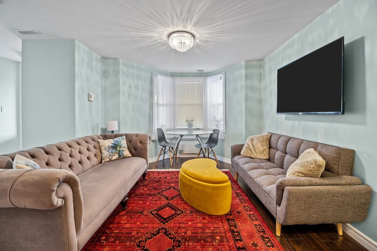 22 A Battery Road - Photo 4 of 83