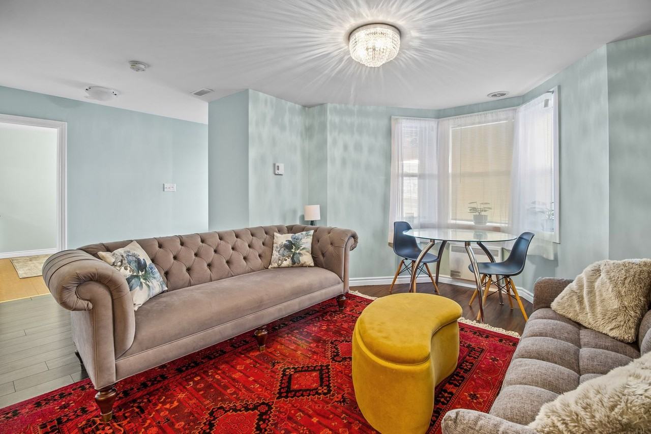 22 A Battery Road - Photo 5 of 83