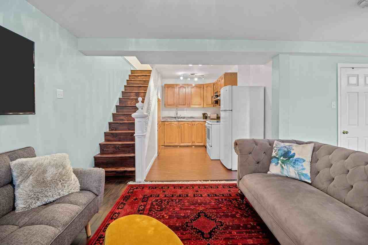 22 A Battery Road - Photo 6 of 83