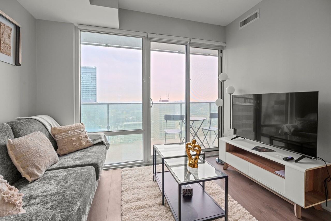 531A Yonge St #1463260P - Photo 3 of 17